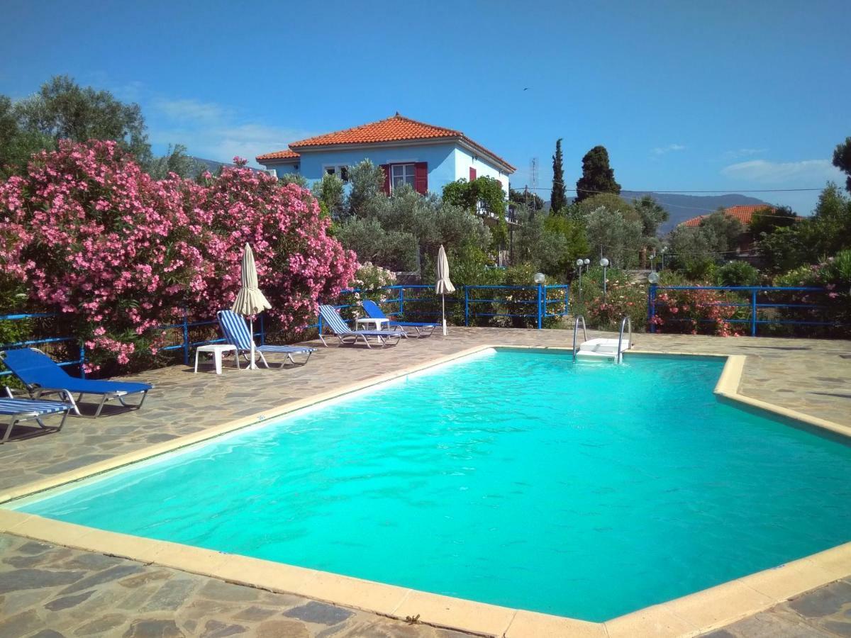 Diamanti Molivos Studios & Apartment *